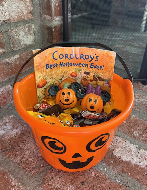 Halloween scare package