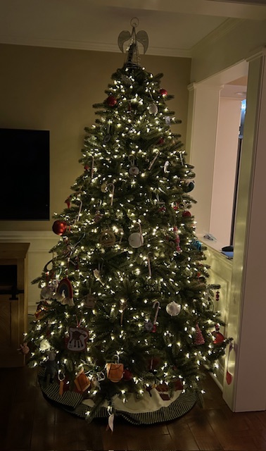 Lowkey Christmas bucket list decorate the tree